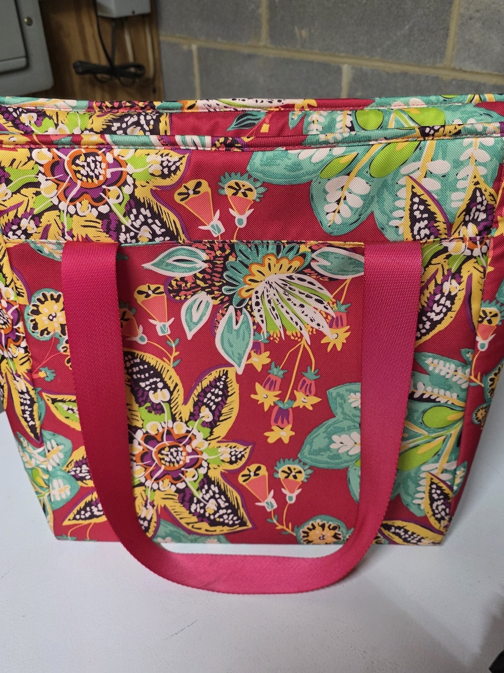 Vera Bradley Floral Patterned Cooler Tote Bag in Fuchsia Pink